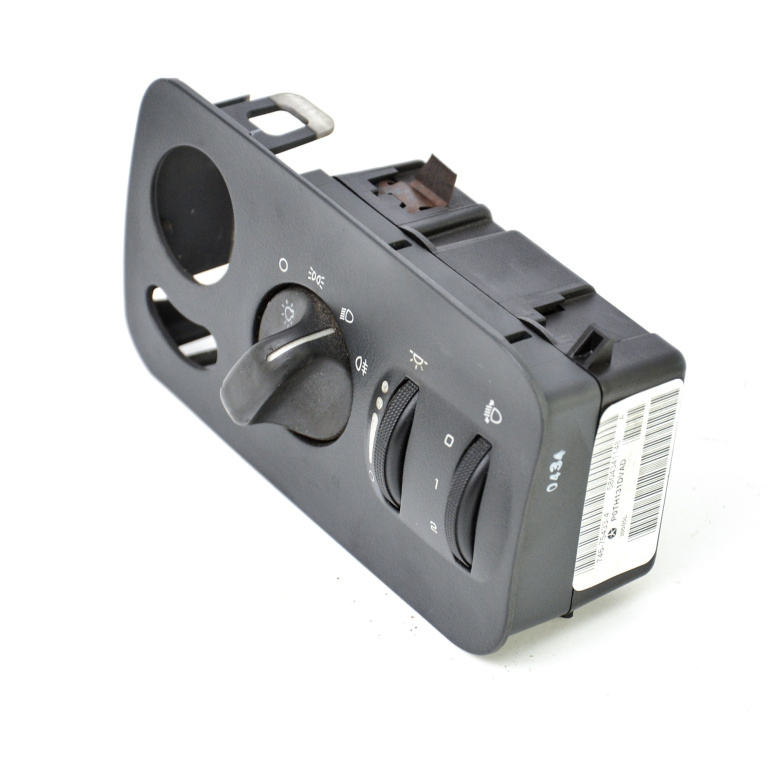 Bloc Lumini Chrysler VOYAGER Mk 3 (RG, RS) 2001 - 2007 Motorina P0TH131DVAD, 746-75433-4, 746-74611, 5804341148A