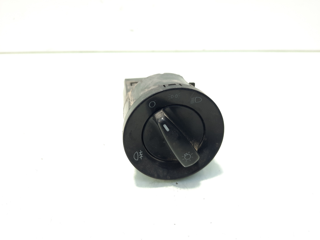 Bloc lumini, cod 1C0941531, Vw Golf 4 Cabriolet (1E7) (idi:563941)