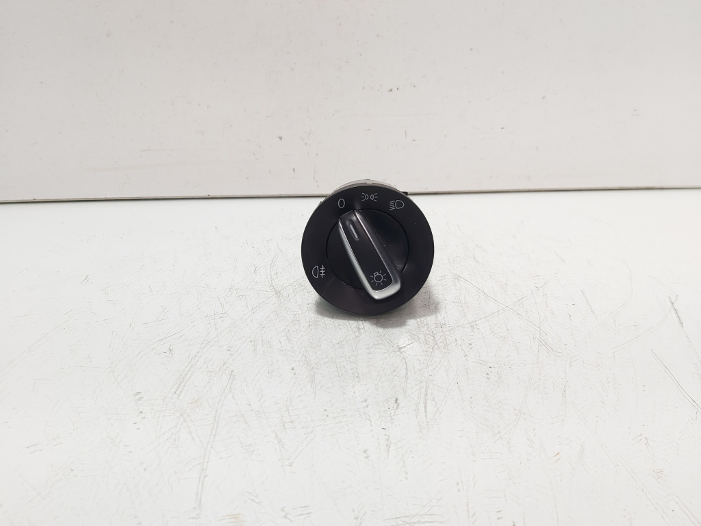 Bloc lumini, cod 3C8941431B, Vw Passat Variant (365) (id:688651)