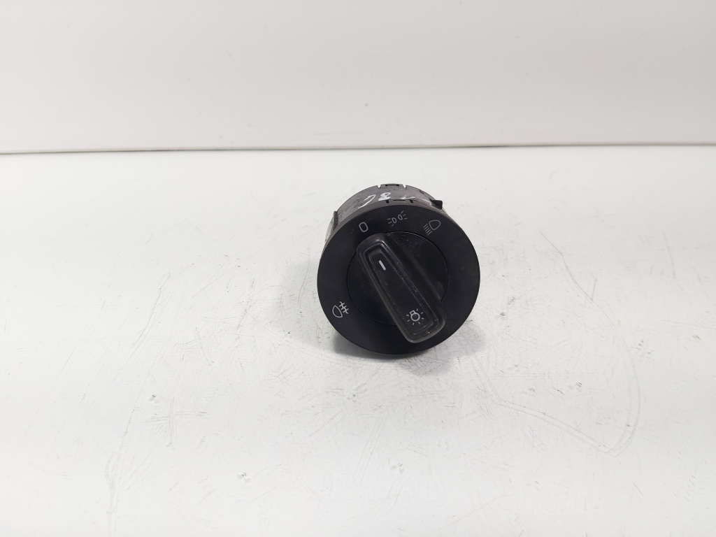 Bloc lumini, cod 5E0941431G, Skoda Fabia 3 (NJ3) (id:687744)