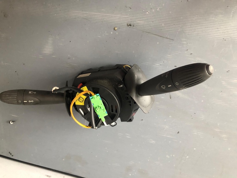 Bloc lumini cu comutator maneta semnalizare fiat punto 2005 735400222