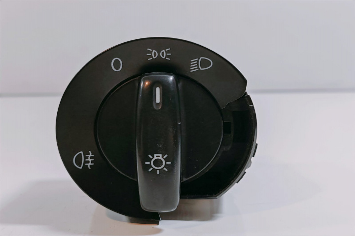 Bloc Lumini Cu defect 1T0941431T Volkswagen VW Touran [facelift] [2006 - 2010]