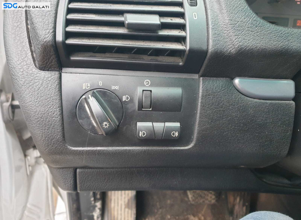 Bloc Lumini cu Functia Auto si Proiectoare BMW X5 E53 1999 - 2006