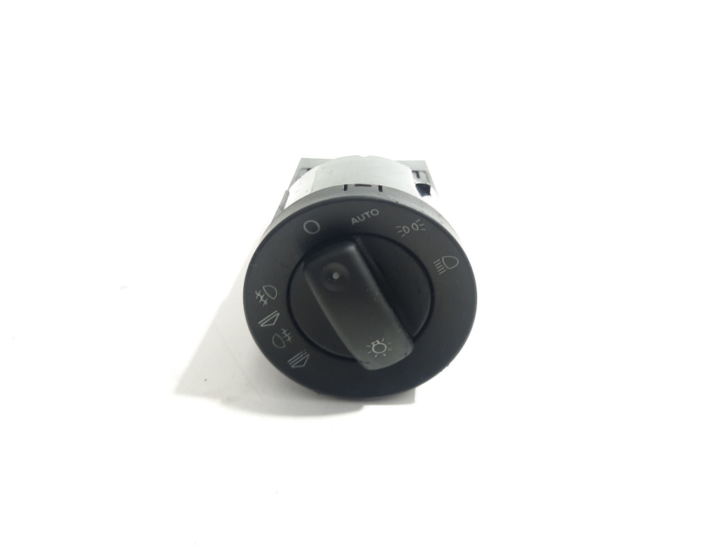 Bloc lumini cu functia auto si proiectoare, cod 8E0941531D, Audi A4 Avant (8ED, B7) (id:482396)