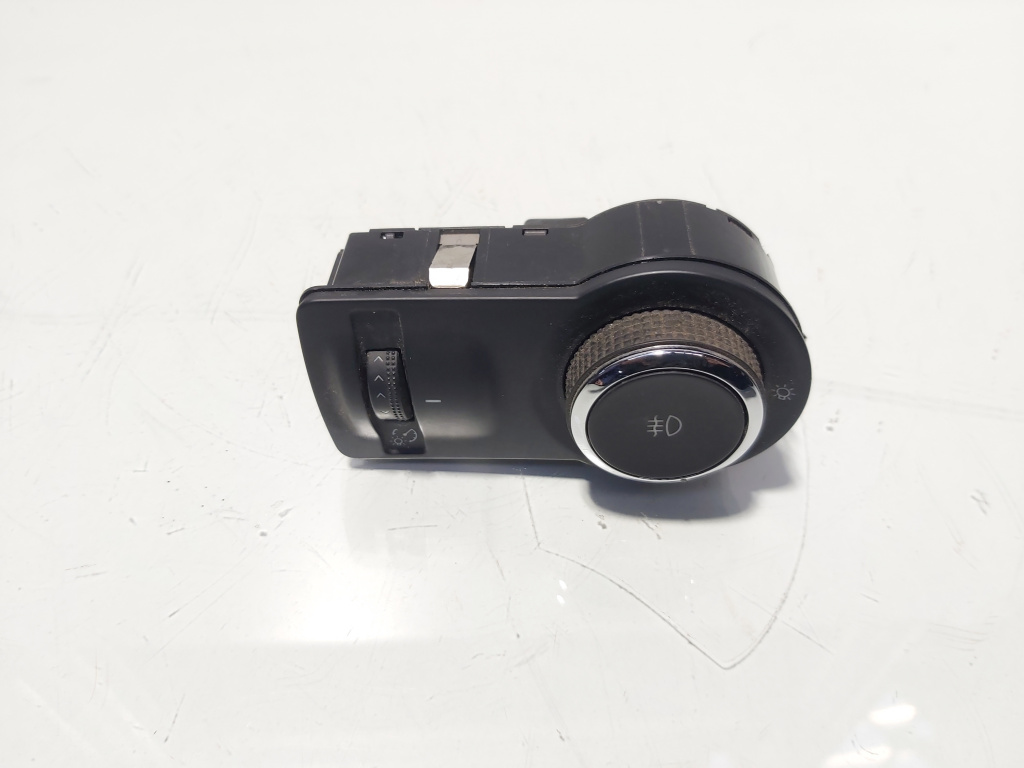 Bloc lumini cu functie auto si proiectoare, cod 13268710, Opel Astra J Combi (id:676844)
