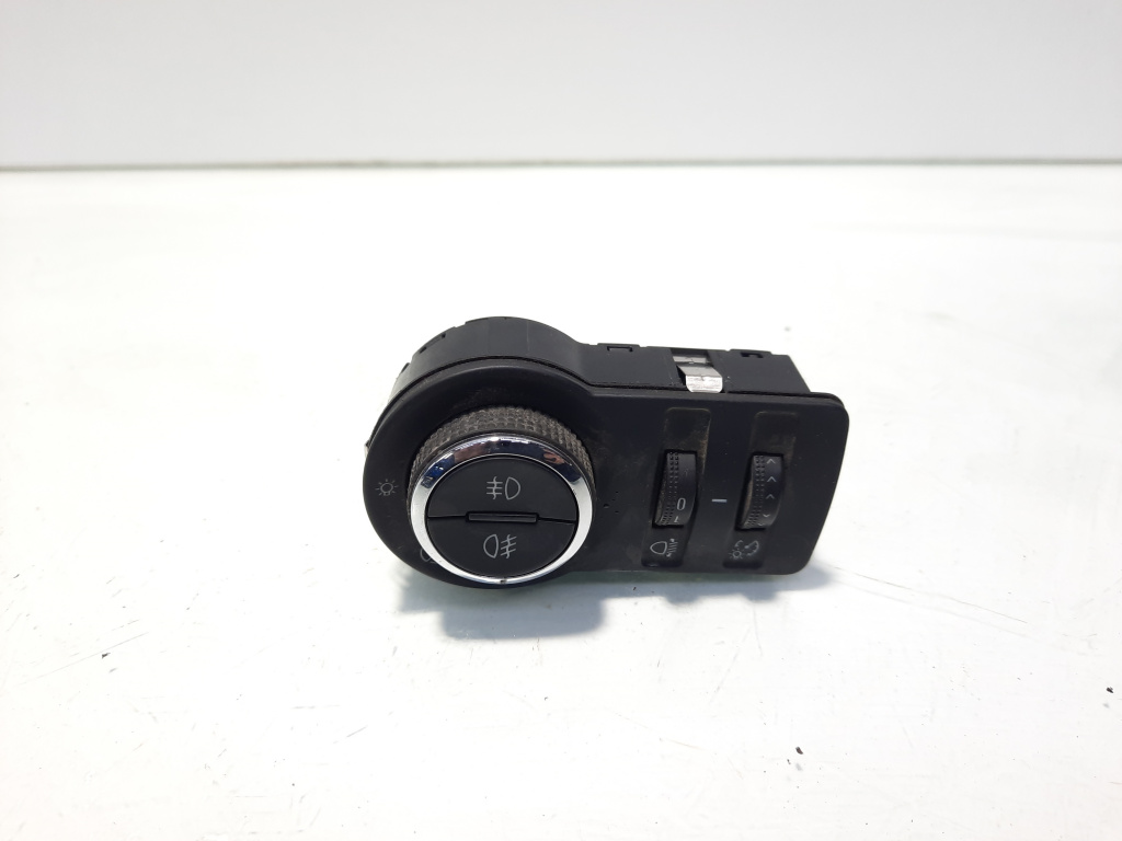 Bloc lumini cu functie auto si proiectoare, Opel Astra J GTC (idi:581045)