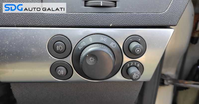 Bloc Lumini cu Proiectoare si Functia Auto Opel Astra H 2004 - 2010