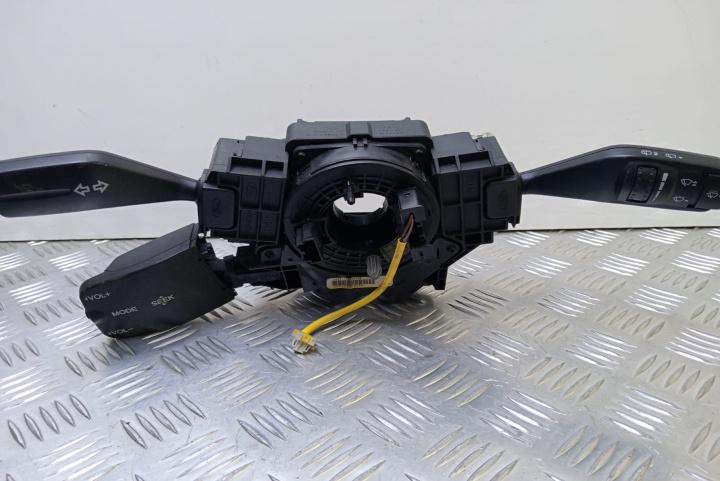 Bloc lumini cu spira volan 3M5T-6475-AE Ford Focus 2 [2004 - 2008]