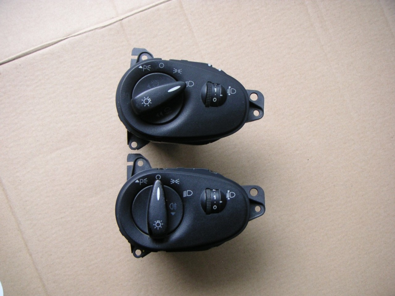 Bloc lumini Ford Focus 1 (1998-2007) cu faruri ceata, fara faruri ceata