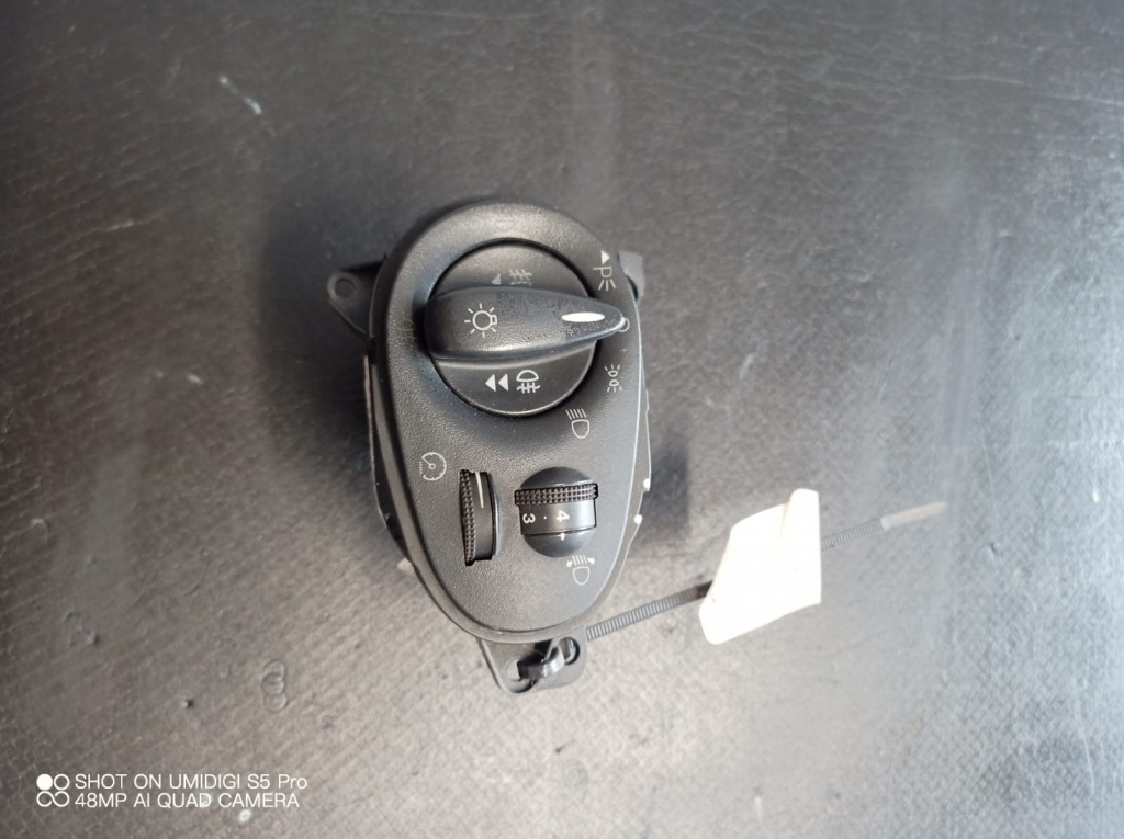 Bloc lumini , Ford Focus 1 COD - 98AG13A024AH