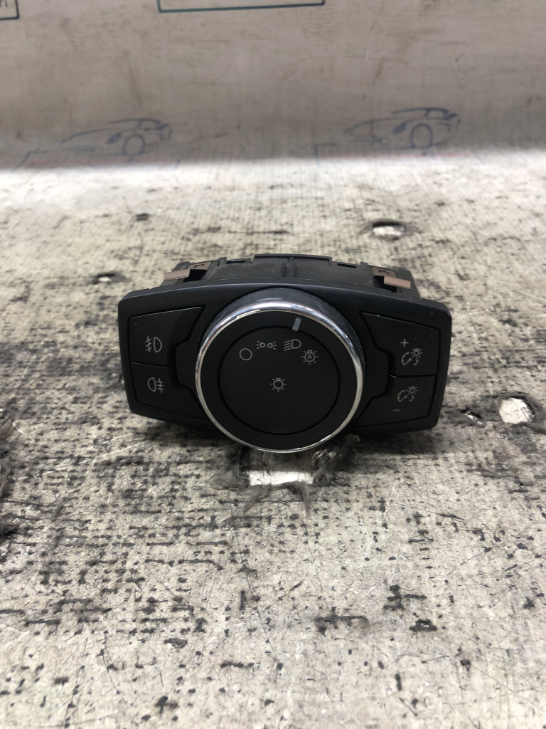 Bloc lumini Ford Focus 3 1.0 Benzina 2014, 10107100