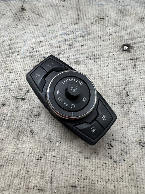 Bloc lumini Ford Mondeo Break 2.0 Motorina 2018, DG9T13D061HBW