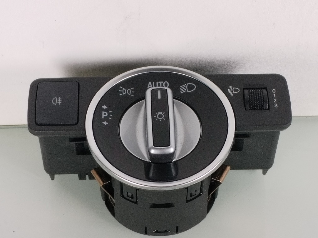 Bloc lumini Mercedes A Class W176 A2129050651