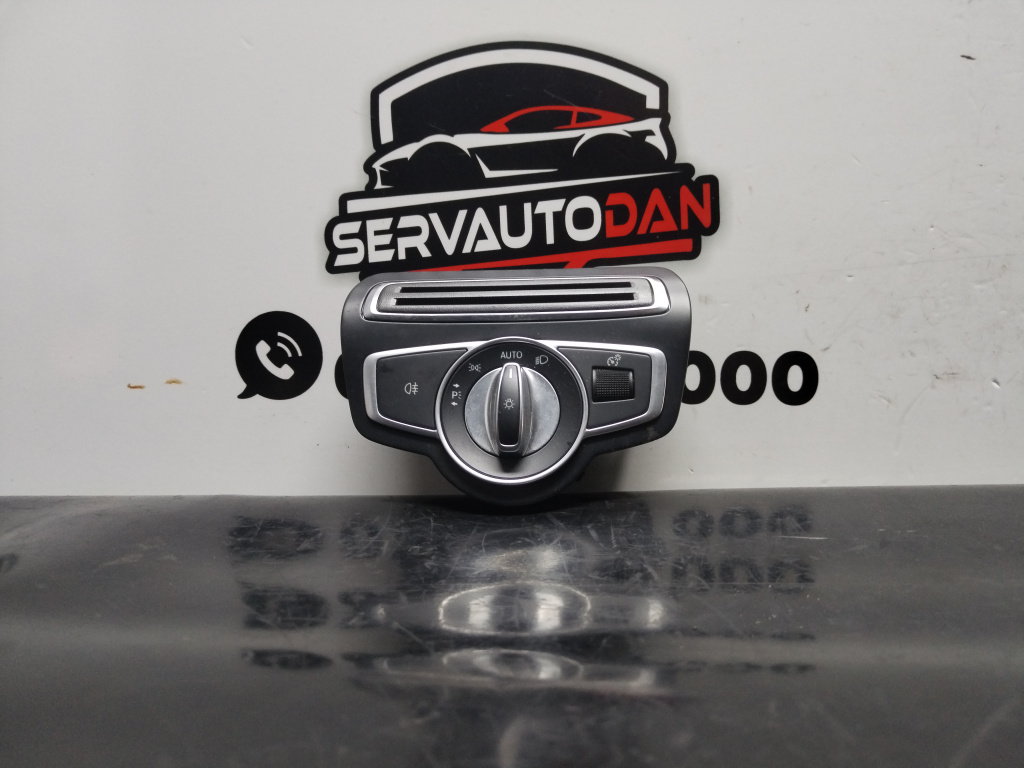 Bloc lumini Mercedes-Benz C-Class (2015->) [W205] 2.2 Motorina 2017, A2059051810