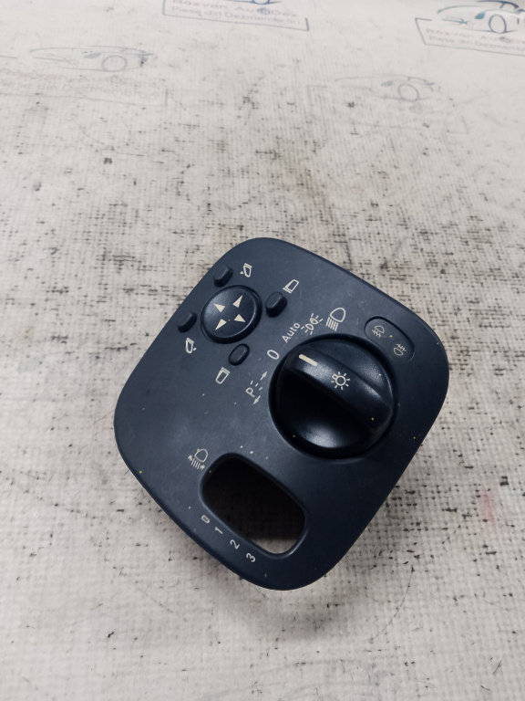 Bloc lumini Mercedes C220 2006, A2035451204