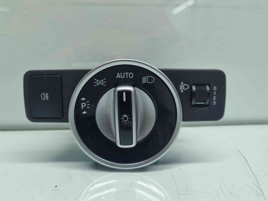 Bloc lumini Mercedes Clasa A (W176) [Fabr 2012-2018] A2129050651