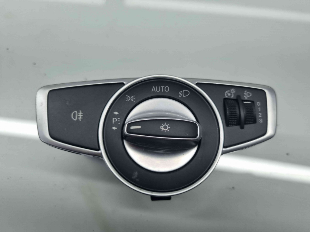 Bloc lumini Mercedes Clasa C Combi (S205) [Fabr 2015-prezent] A2059051910