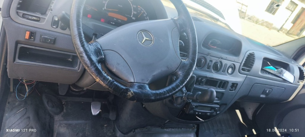 Bloc lumini mercedes sprinter 903 2. 2 tdi 130cp