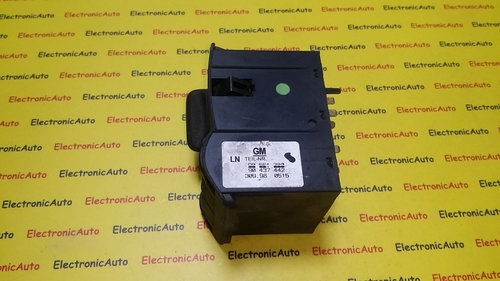 Bloc lumini Opel Astra 90437442