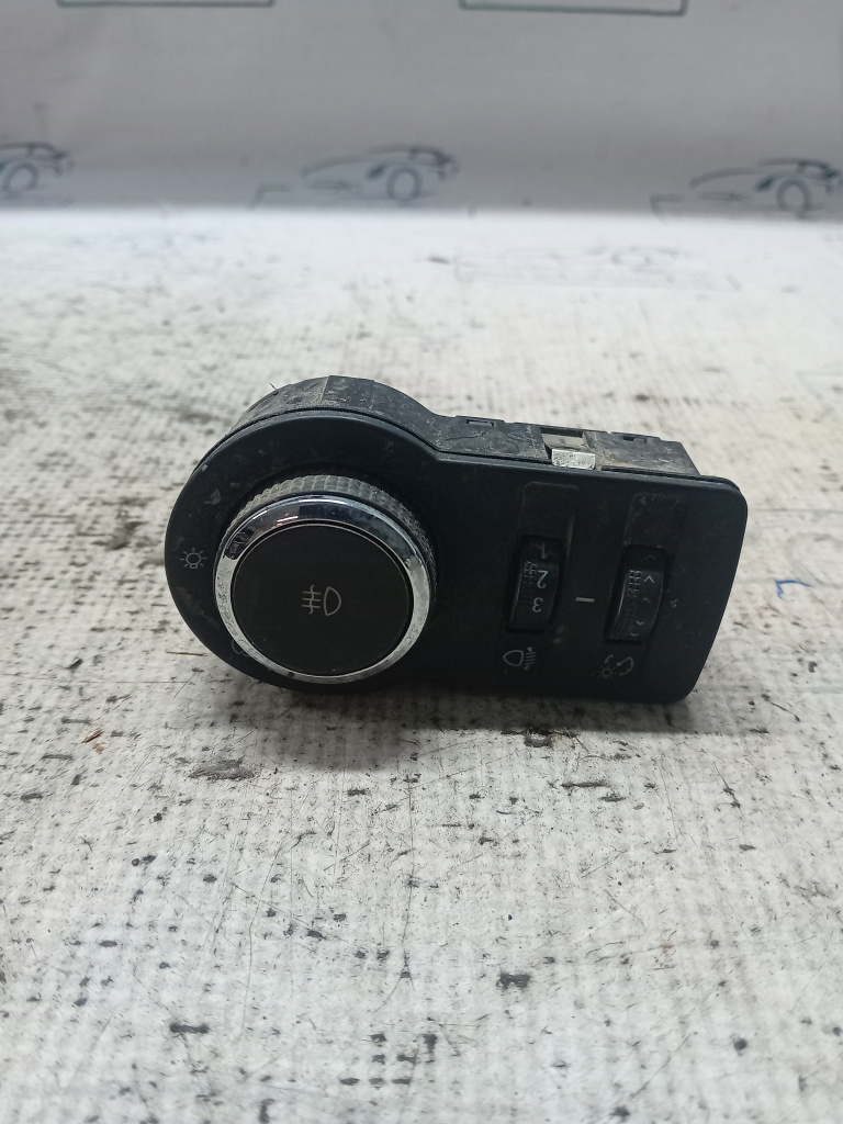 Bloc lumini Opel Astra J 2011