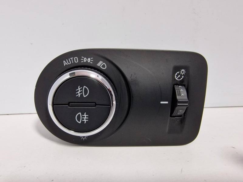 Bloc lumini Opel Astra K 2015-2019 39050760