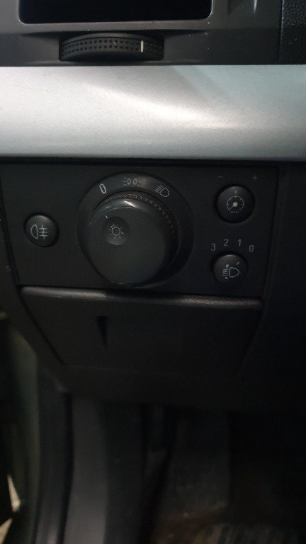 Bloc lumini Opel Vectra C 2003 Limuzină 2.2