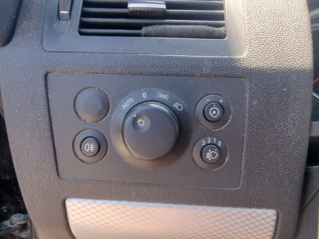 Bloc lumini Opel Zafira B (A05) [Fabr 2006-2011] 1.9 CDTI Z19DT 88KW / 120CP