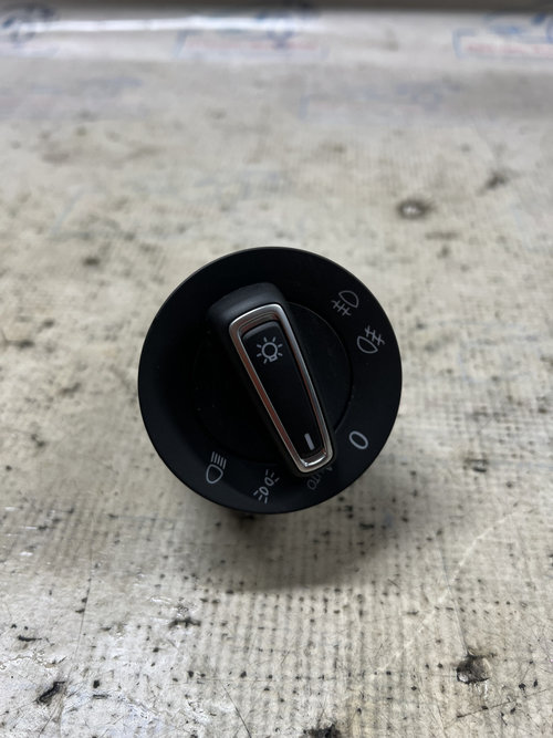 Bloc lumini Skoda Karoq 1.0 Benzina 2018, 5G0941431BD