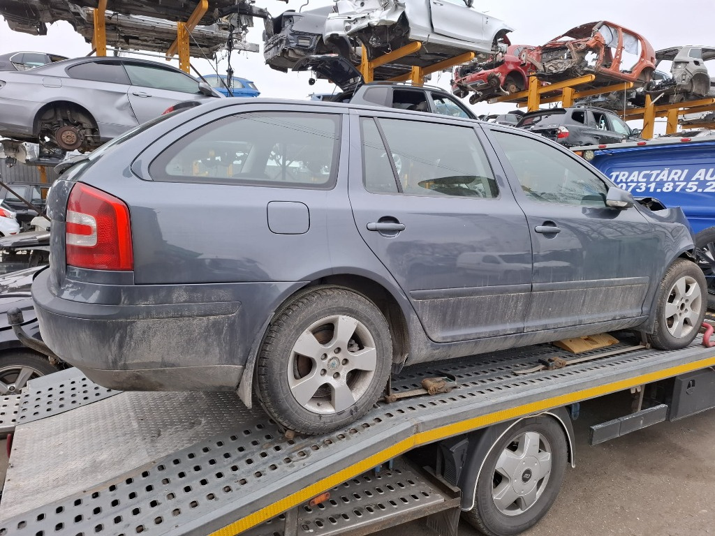 Bloc lumini Skoda Octavia 2 2008 break 1.9 tdi BLS