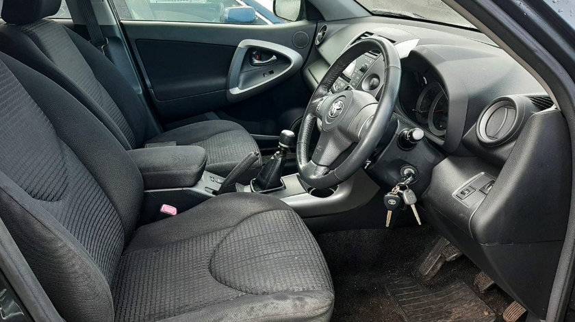 Bloc lumini Toyota RAV 4 2008 SUV 2.2 TDI