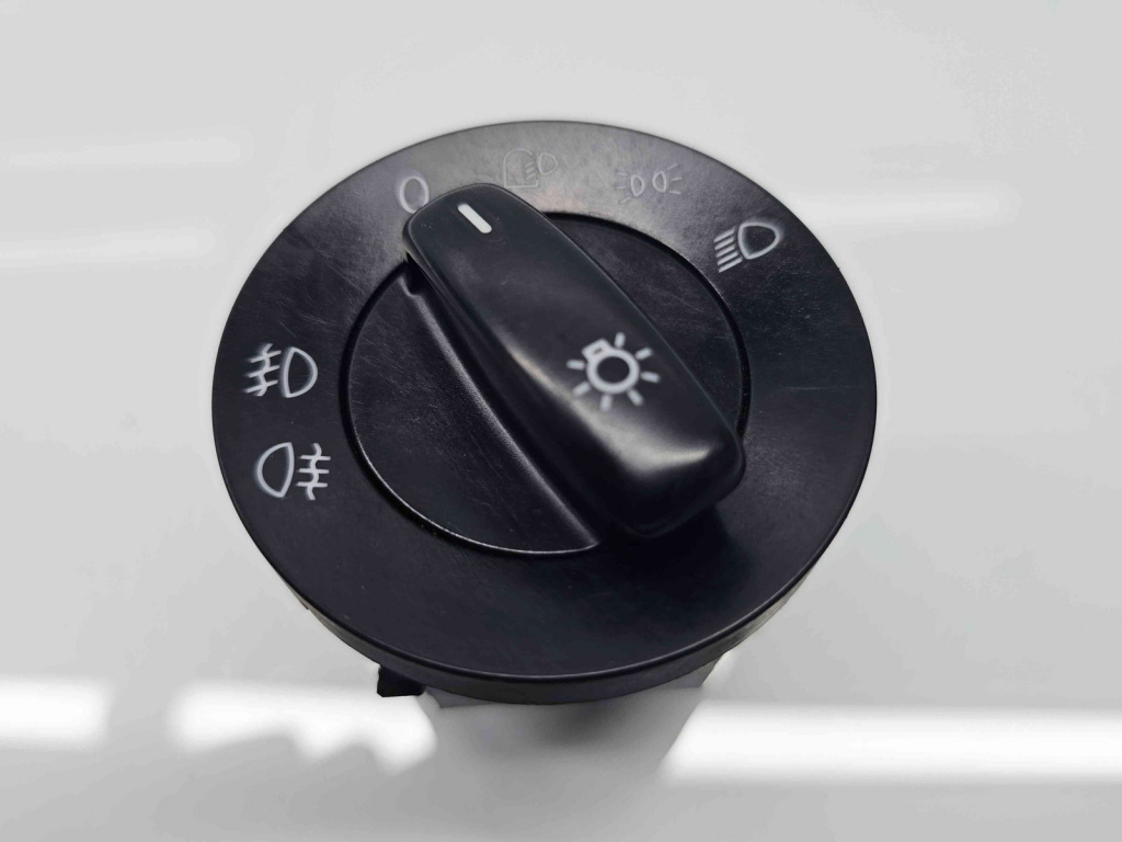 Bloc lumini Volkswagen Eos (1F7, 1F8) [Fabr 2006-2015] 1K0941431N