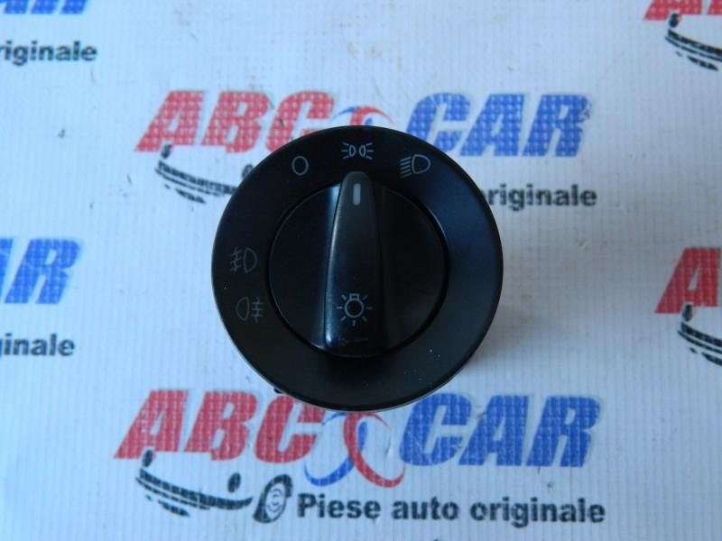 Bloc lumini Volkswagen Golf 4 1997-2005 1C0941531A