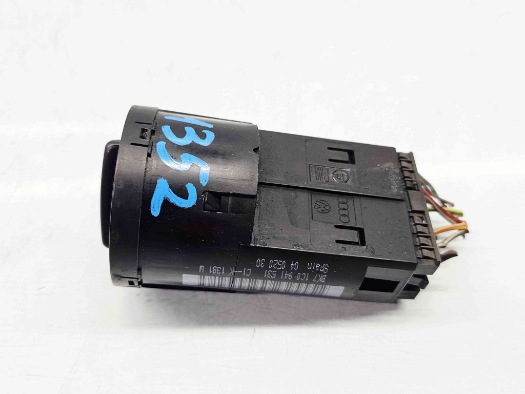 Bloc lumini Volkswagen Golf 4 (1J1) [Fabr 1997-2004] 1C0941531