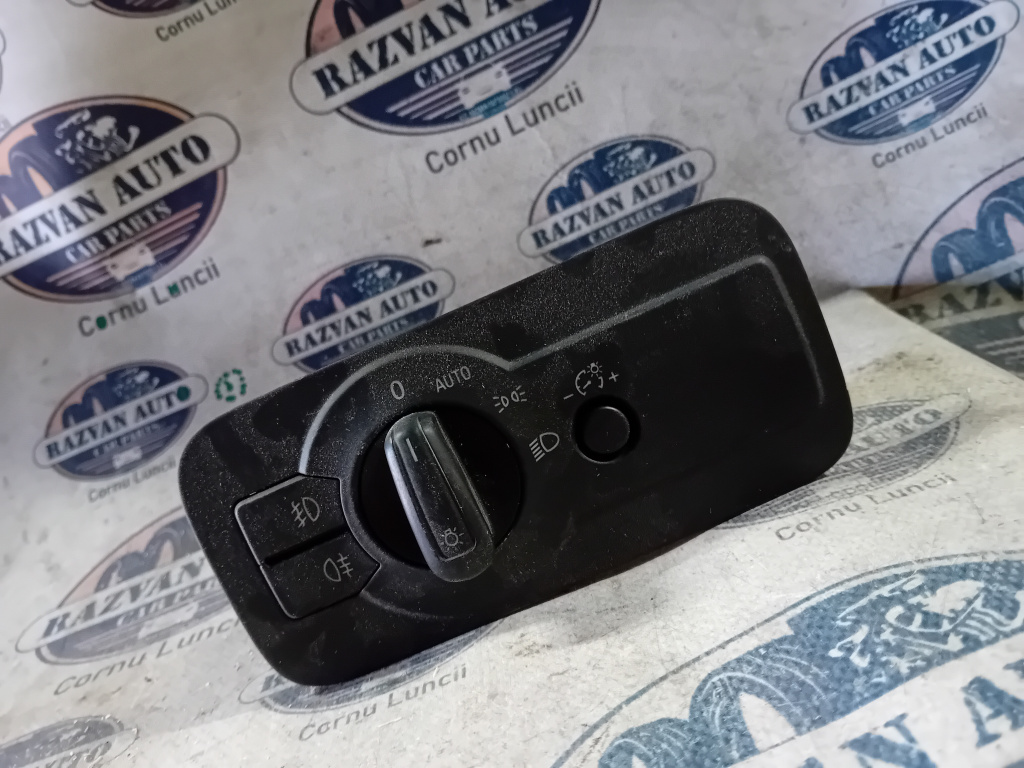 Bloc lumini Volkswagen Touareg 2012, 7P6941431