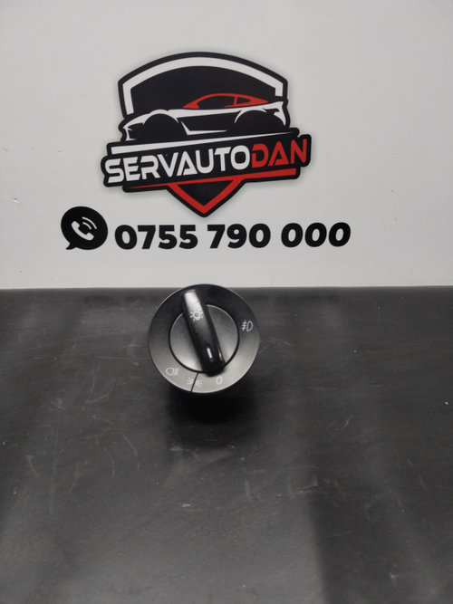Bloc lumini Volkswagen Touran facelift (2006-2010) 2.0 Motorina 2007, 1T0941431T