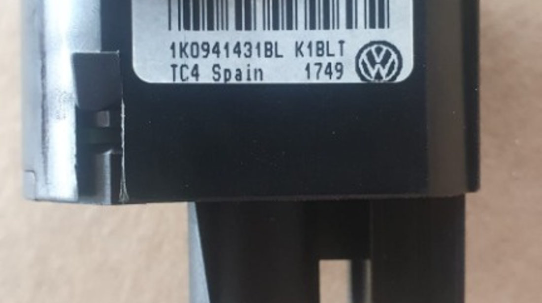 Bloc lumini Vw Passat B6 cod 1k0941431BL