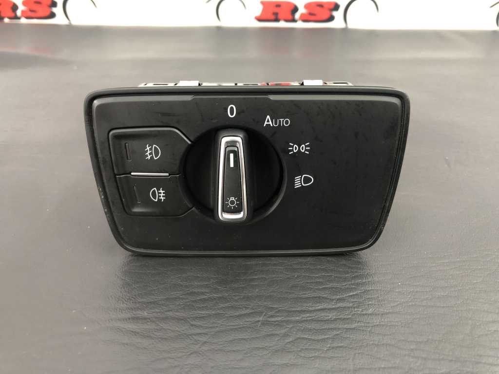 Bloc lumini VW Passat B8 2.0 TDI 240hp 4Motion DSG sedan 2016 (3G0941633H)
