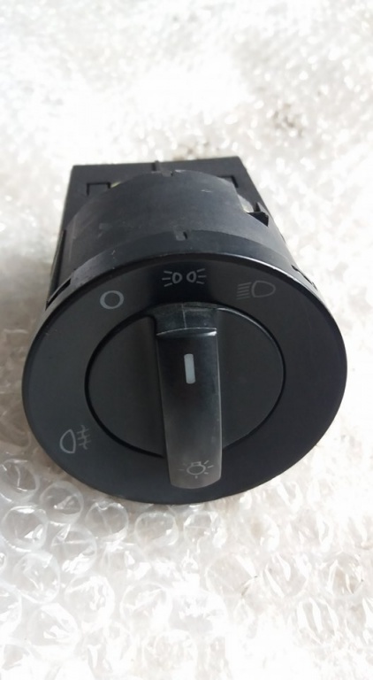 Bloc lumini vw polo 9n 2001-2011 6q0941531b