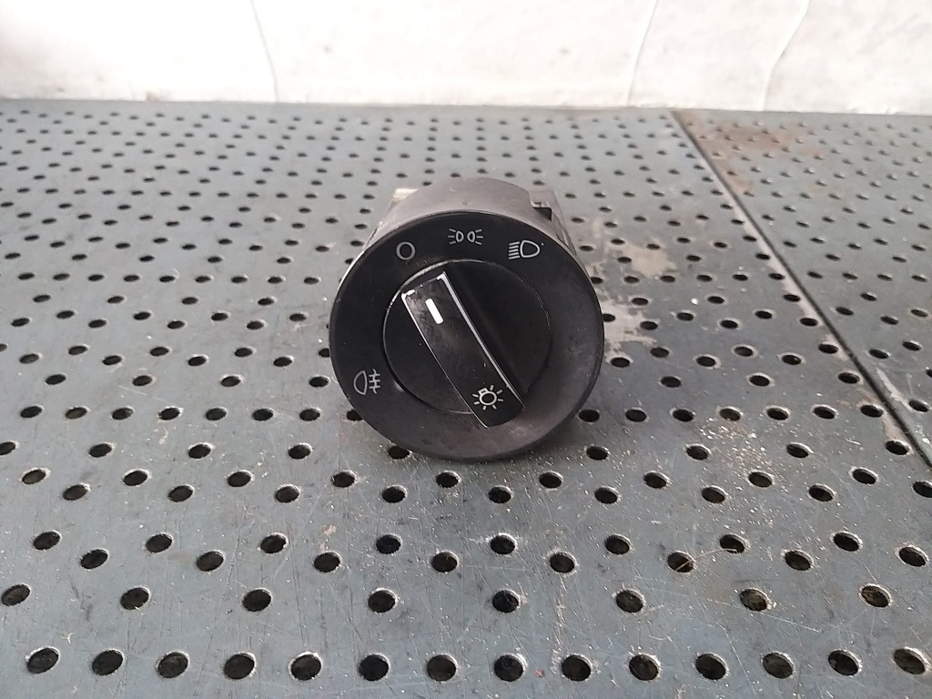 Bloc lumini vw transporter t5 6q0941531b