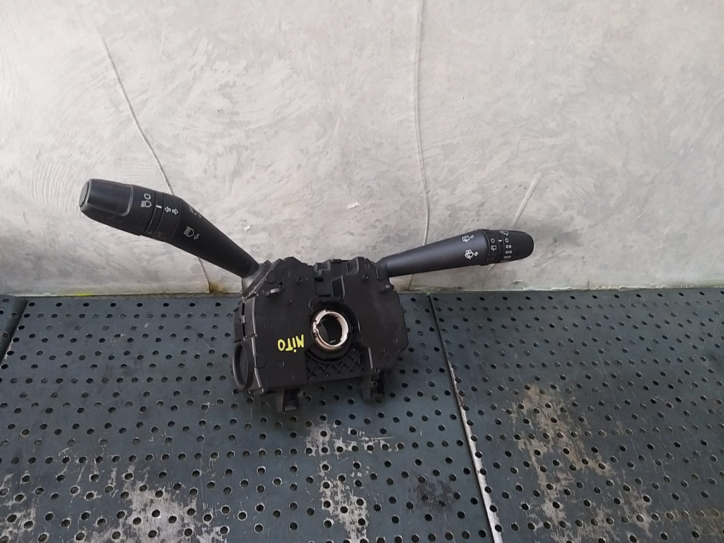 Bloc manete semnalizare stergator parbriz alfa romeo mito 955 01560809770