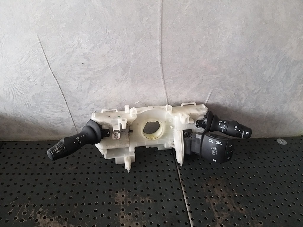 Bloc manete semnalizare stergator parbriz comenzi radio renault scenic 3 255670019r 255520014r