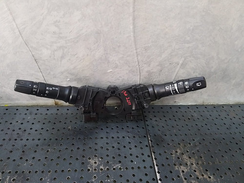 Bloc manete semnalizare stergator parbriz hyundai i20 934201j110 934101j200