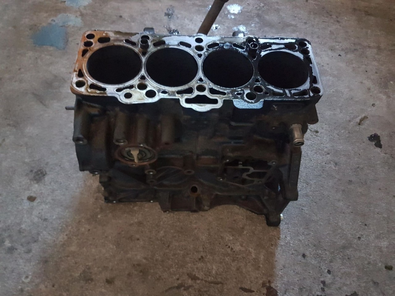 Bloc motor 03g021ac dezechipat audi a3 8p 2.0 tdi bmm 140 cai