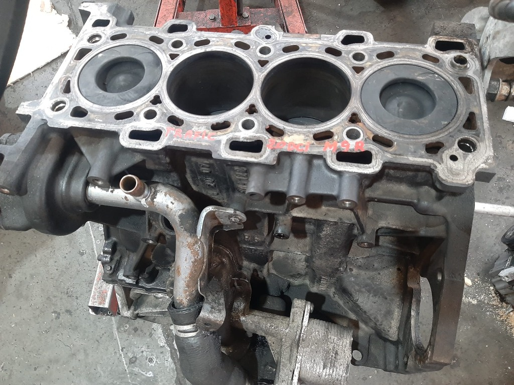 Bloc motor 2.0dci m9re780 renault trafic 2