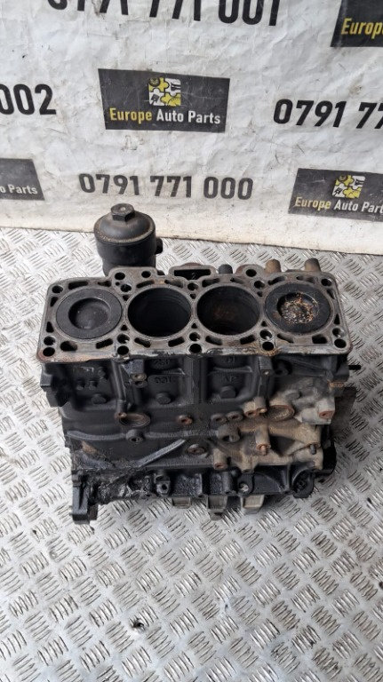 Bloc motor ambielat 2.0 TDI cod motor CFG Volkswagen Passat B7 an 2012