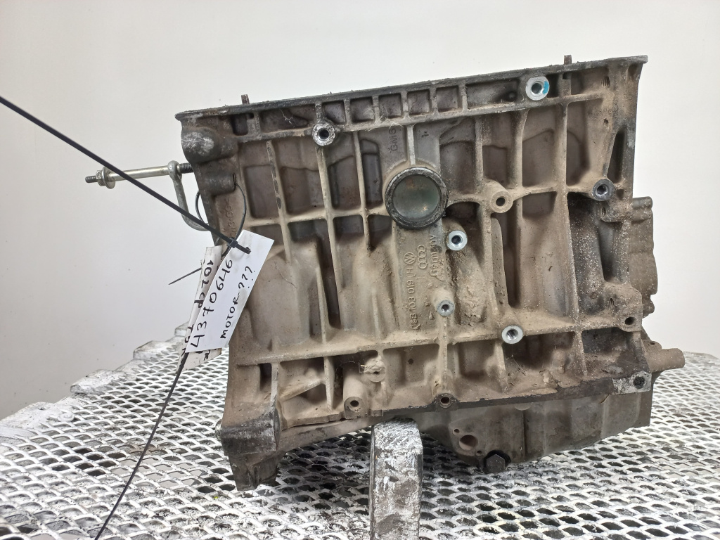 Bloc Motor Ambielat VW PASSAT B5, B5.5 1996 - 2005 Benzina ALZ045021