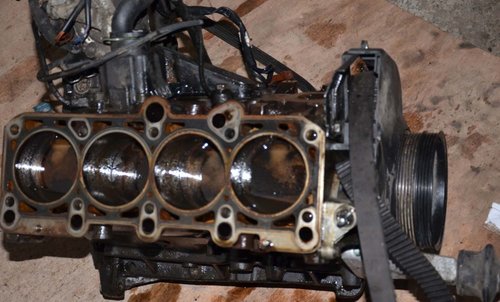 BLOC MOTOR COMPLET 1.8 92KW ADR AUDI A6 C4/C5/PASSAT B5