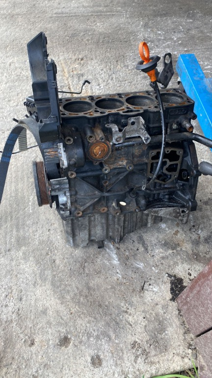 Bloc motor complet ambielat Audi A4 B7 2.0 TDI BLB