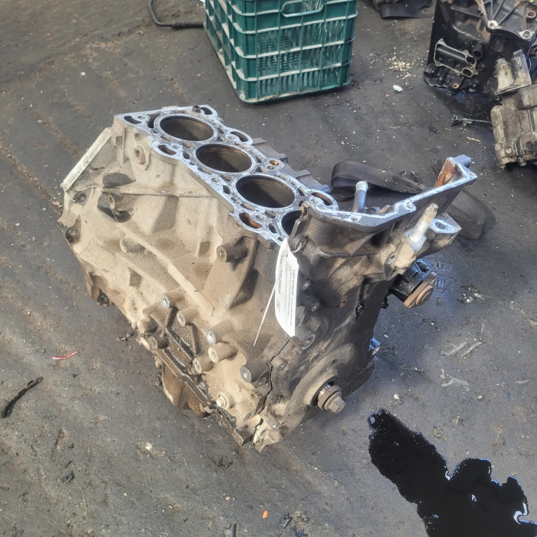 Bloc Motor Mazda 6 (Gg) 2002-2008 1.8 L813 Benzina Ambielat L8208224