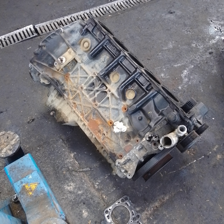 Bloc Motor Mercedes-Benz E-Class (W211) 2002-2009 E 270 Cdi (211.016) Om 647.961 Motorina Ambielat A5120110201, A 512 011 02 01